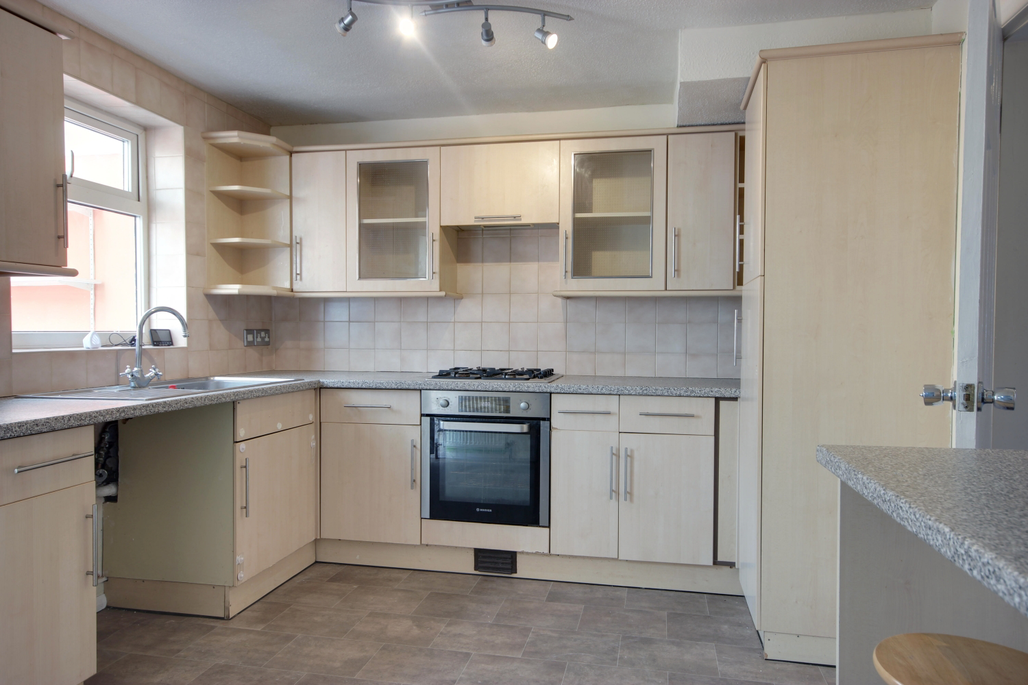 19 St. Nicholas Drive, Beverley, photo 4