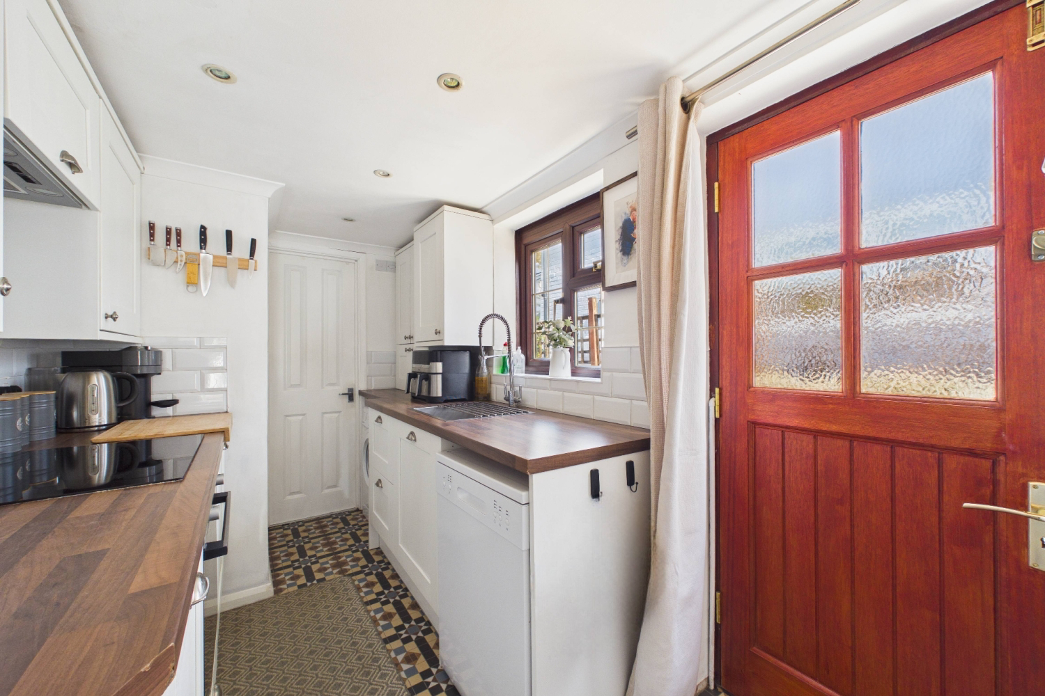 Thomas Street, Heath and Reach, LU7, photo 5