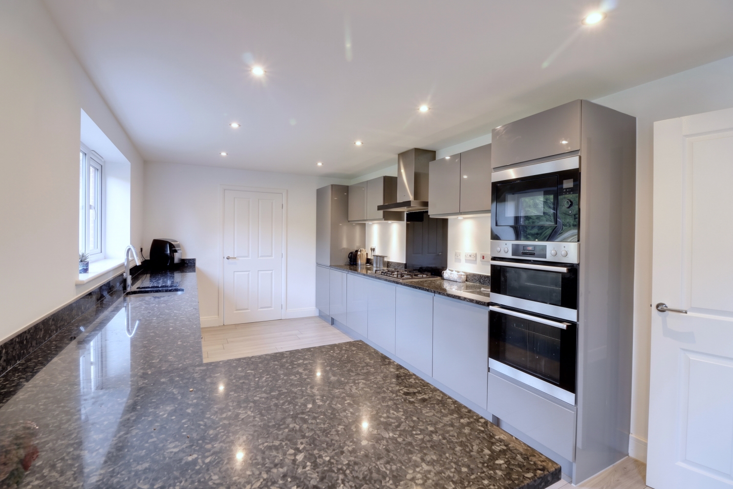 Dalby Court, Bramhope, Leeds, LS16 9FB, photo 9