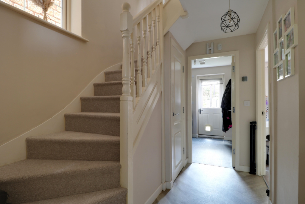 Watt Ave, Colsterworth, Lincs, photo 2