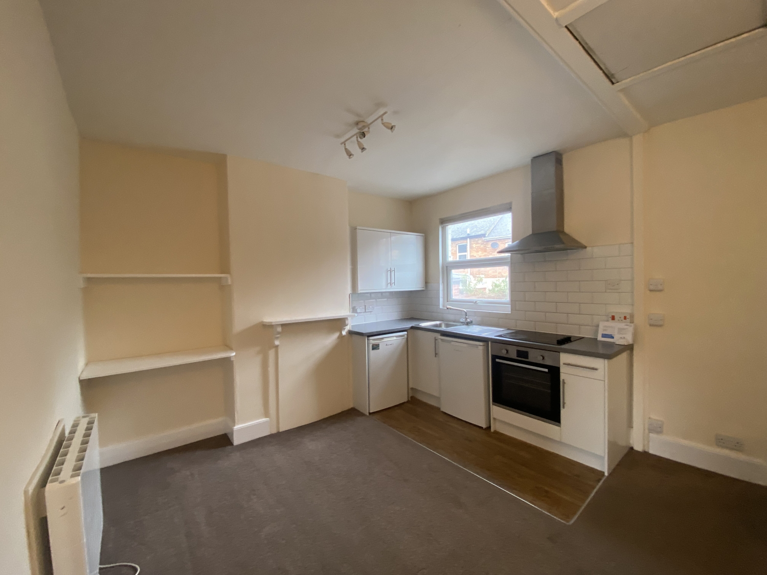 Vincent Place, Yeovil, photo 3