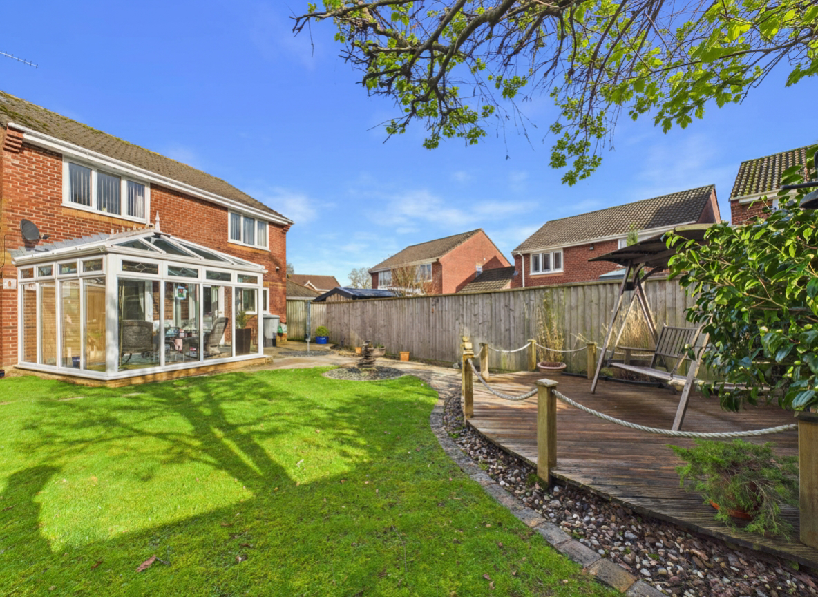 Blenheim Drive, Willand, Cullompton, Devon, EX15, photo 16