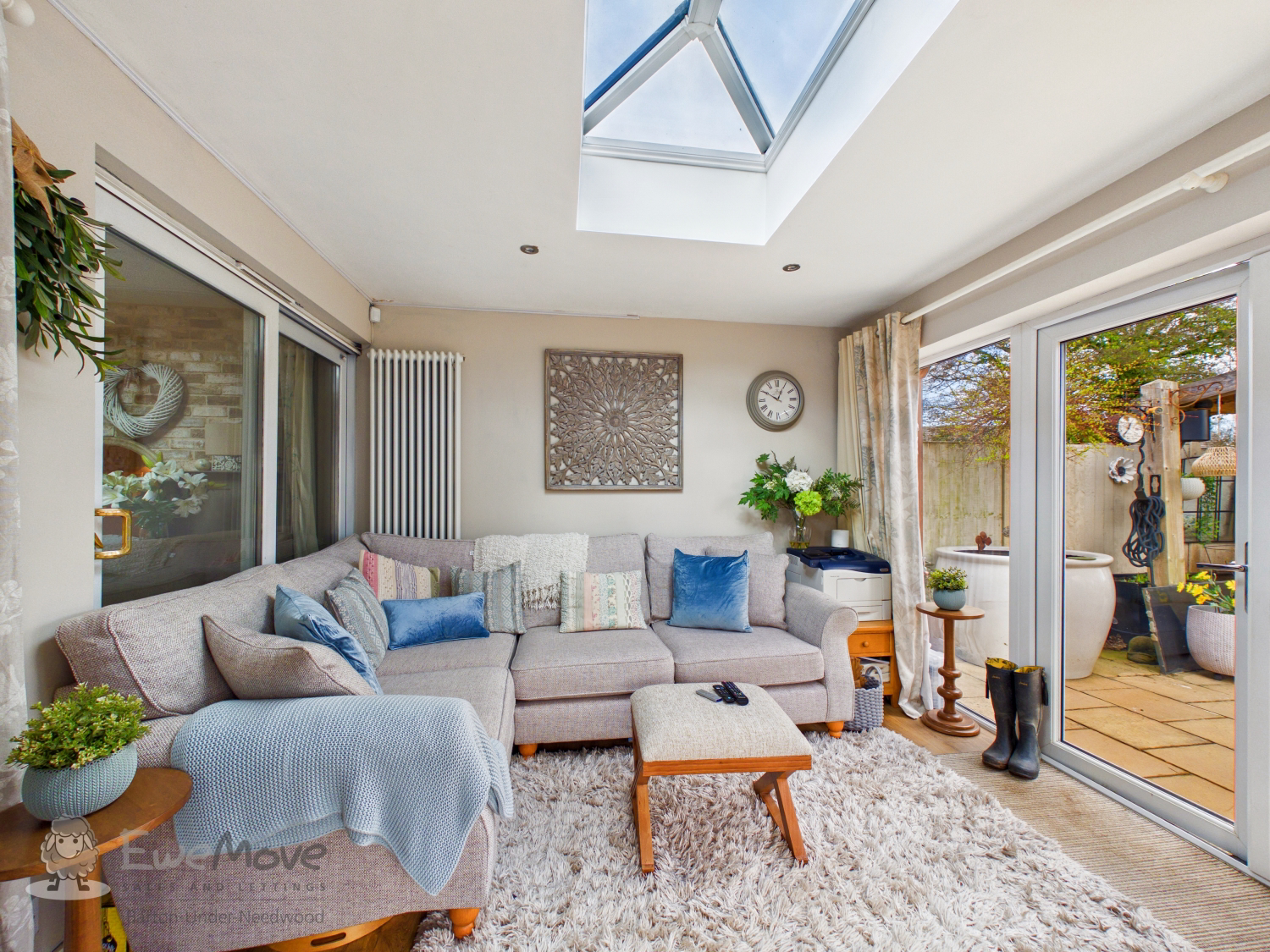 Sun Room b