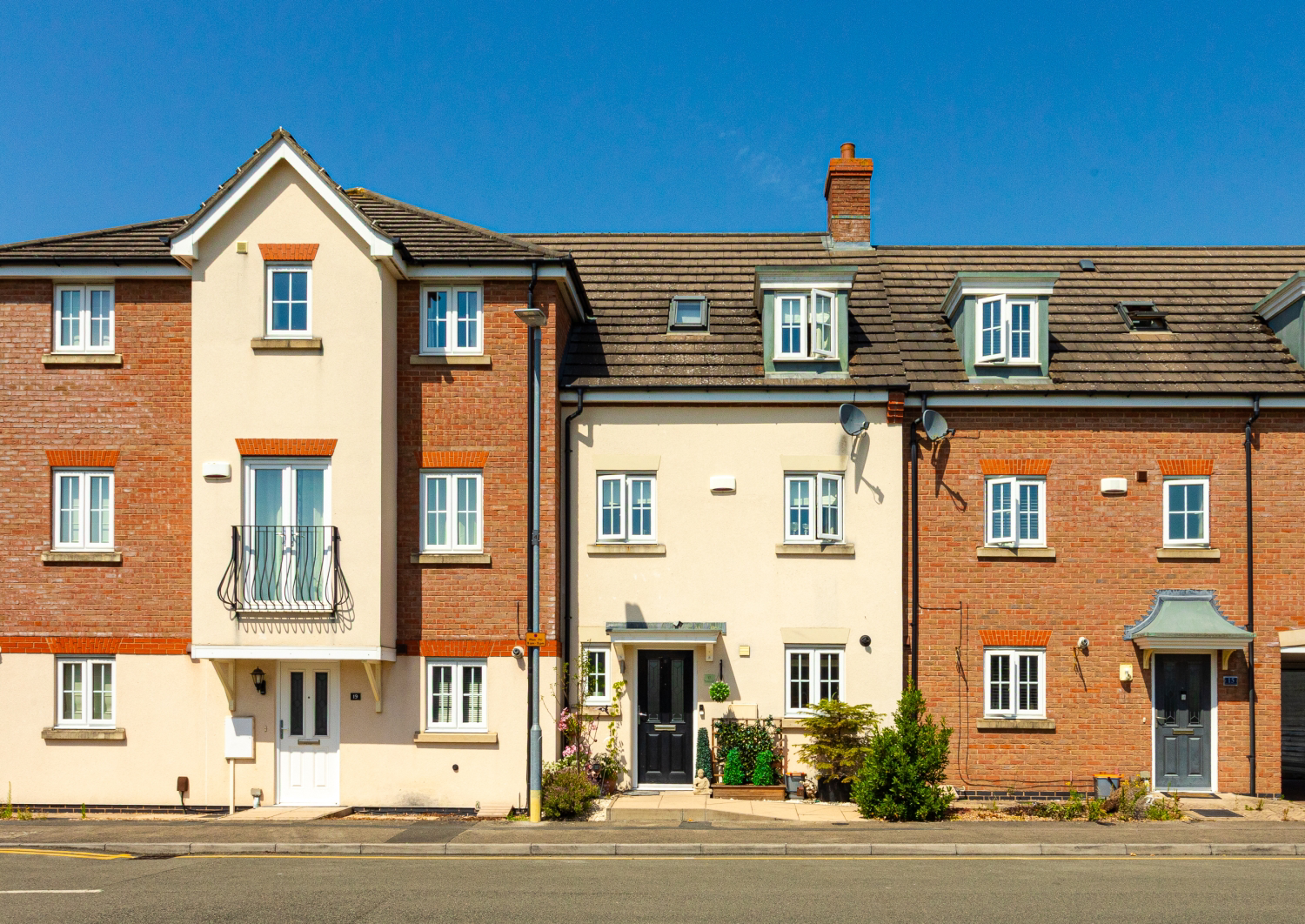 Two Steeples Square, Wigston, Leicestershire, LE18
