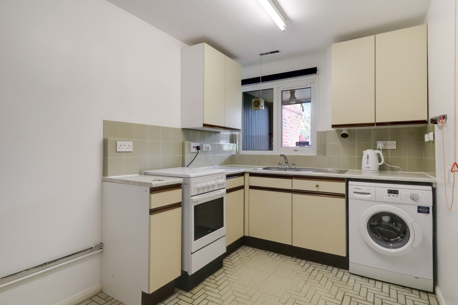 48 Darfield Road, Guildford, photo 5