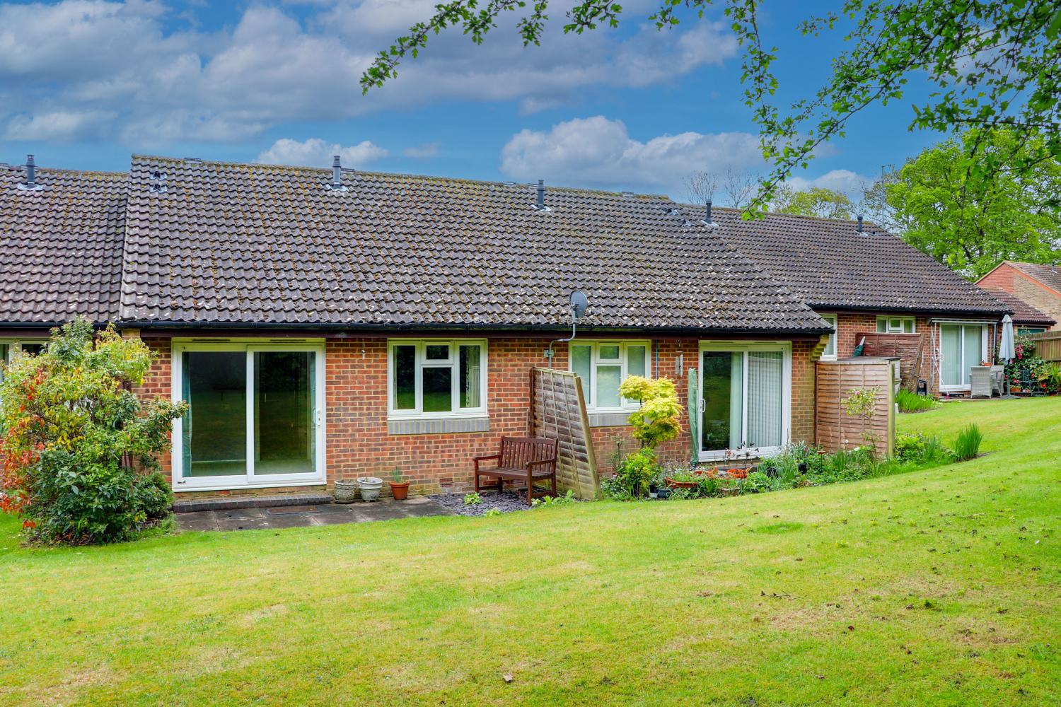 48 Darfield Road, Guildford