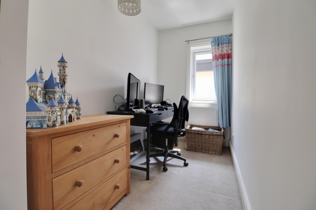 7 Prince Henry Road, Otley, photo 29