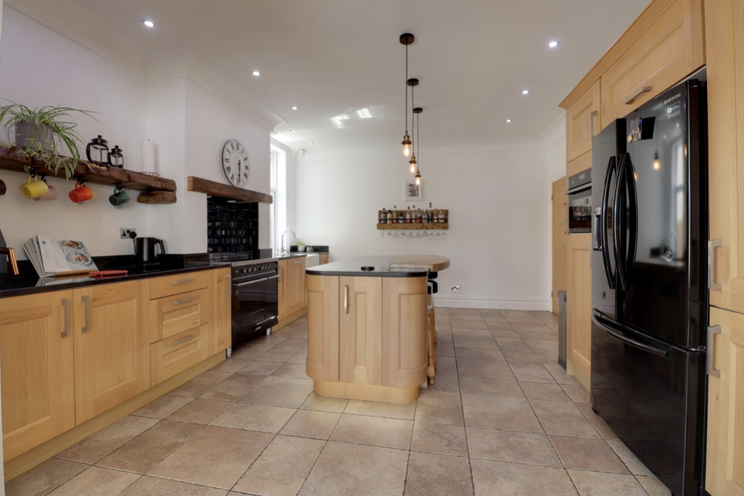 7 Prince Henry Road, Otley, photo 8