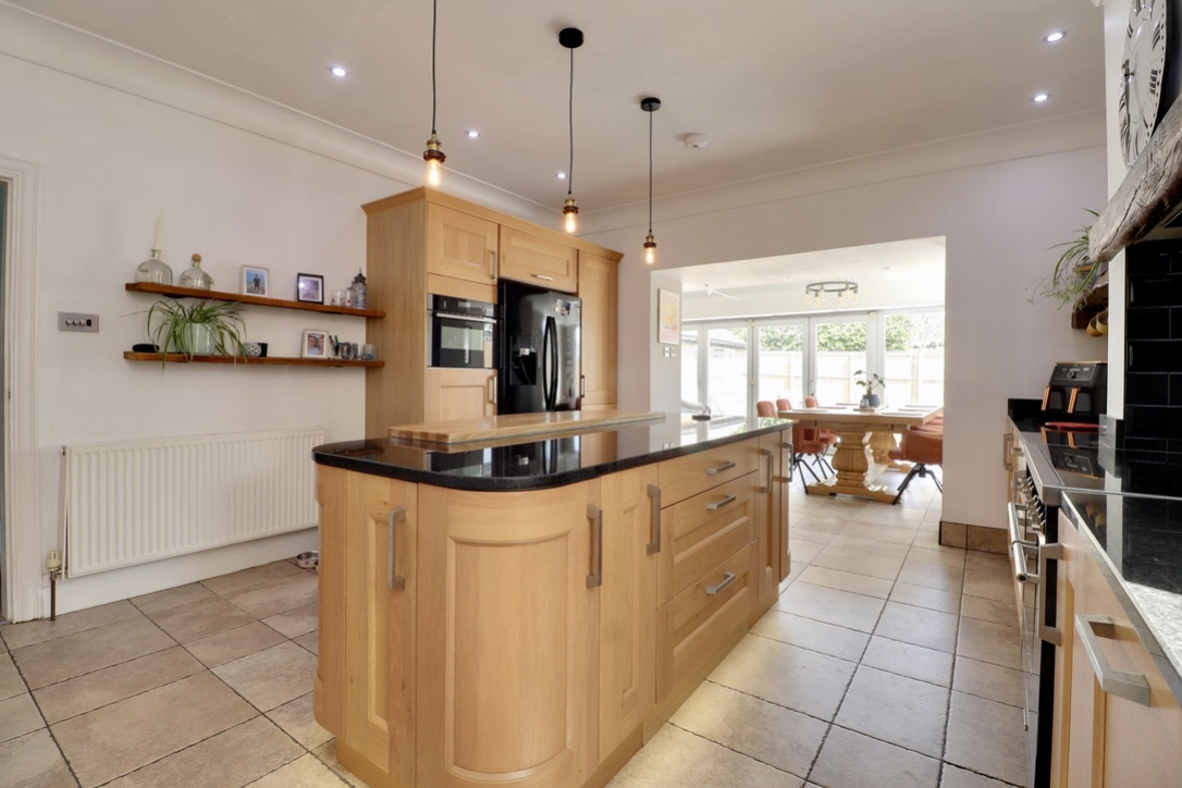 7 Prince Henry Road, Otley, photo 2