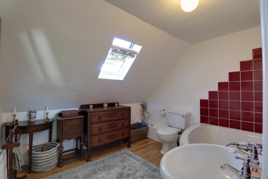 New Row, Bourne Road, Corby Glen, Grantham, Lincs, photo 14