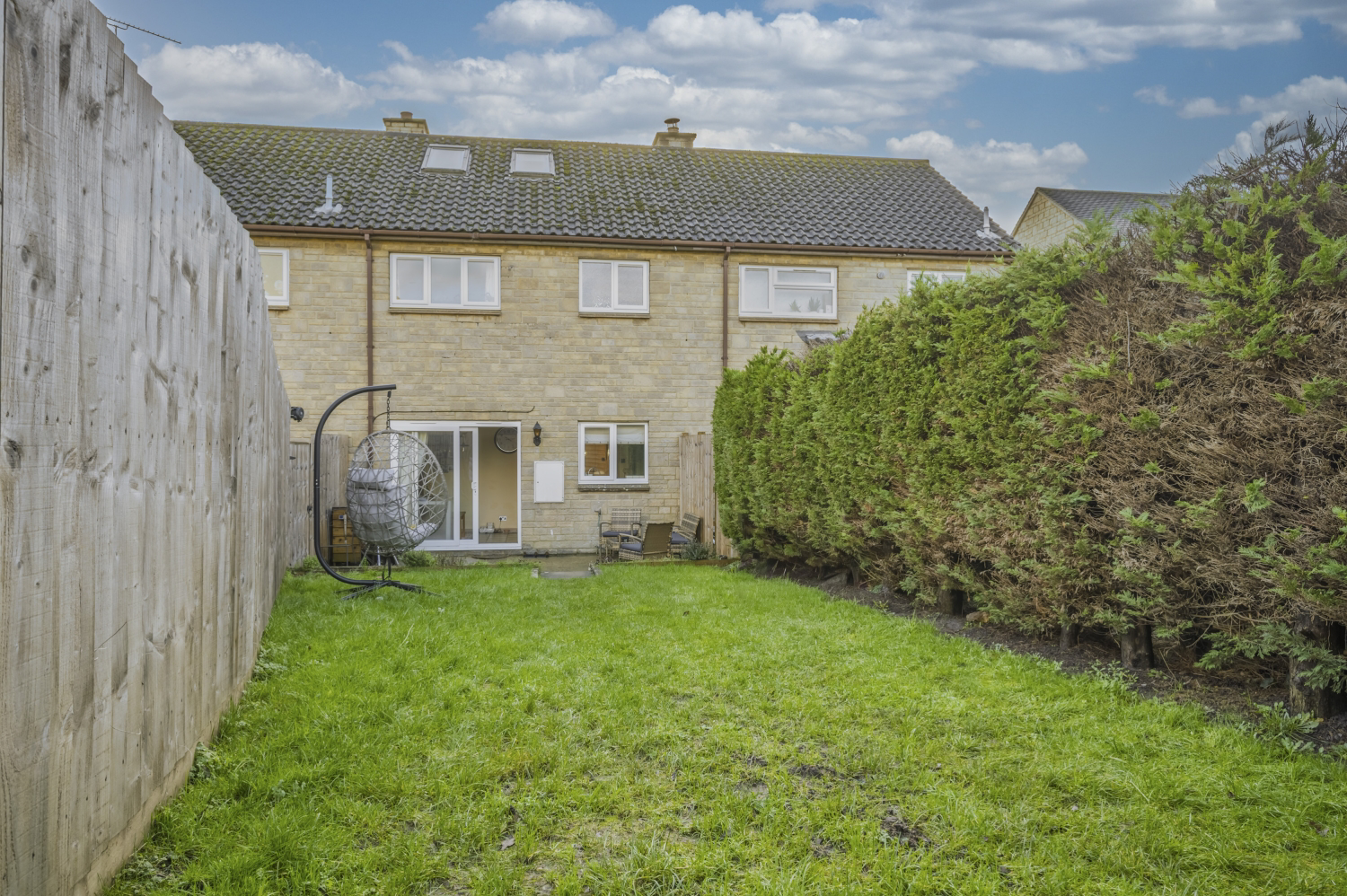 BENDY BOW, OAKSEY, MALMESBURY, WILTSHIRE, SN16, photo 3