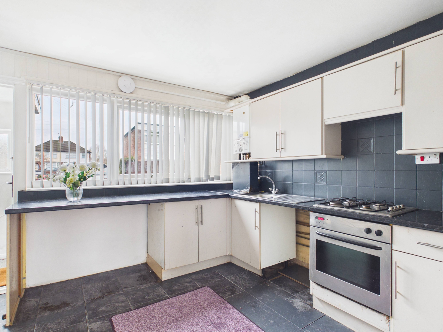 Aylestone Lane, Wigston, Leicestershire, LE18