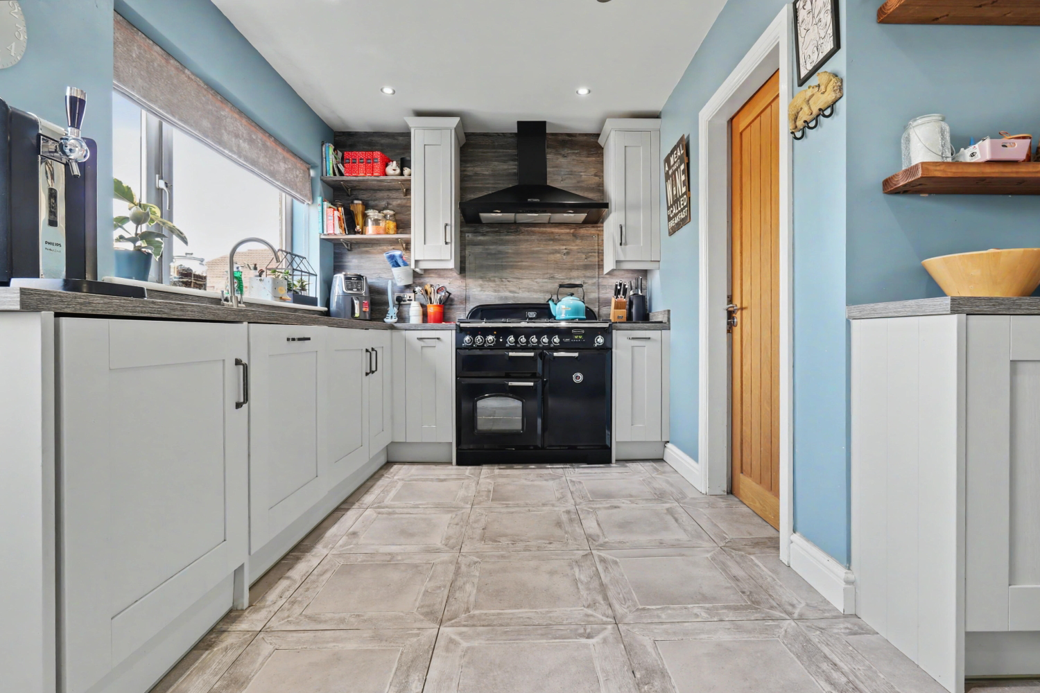 Manor Garth, Walton, Wakefield, West Yorkshire, WF2, photo 8