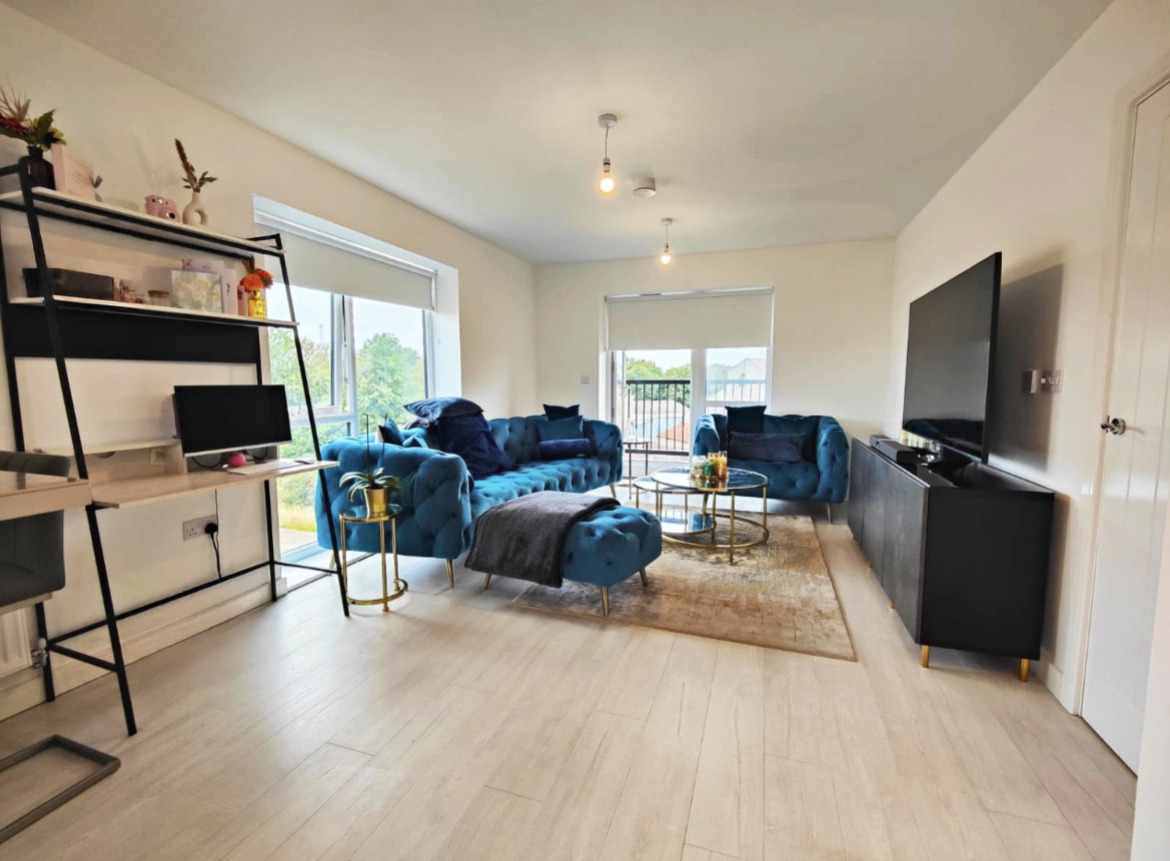 Whiting Avenue, Greenhithe, Kent, DA9, photo 2