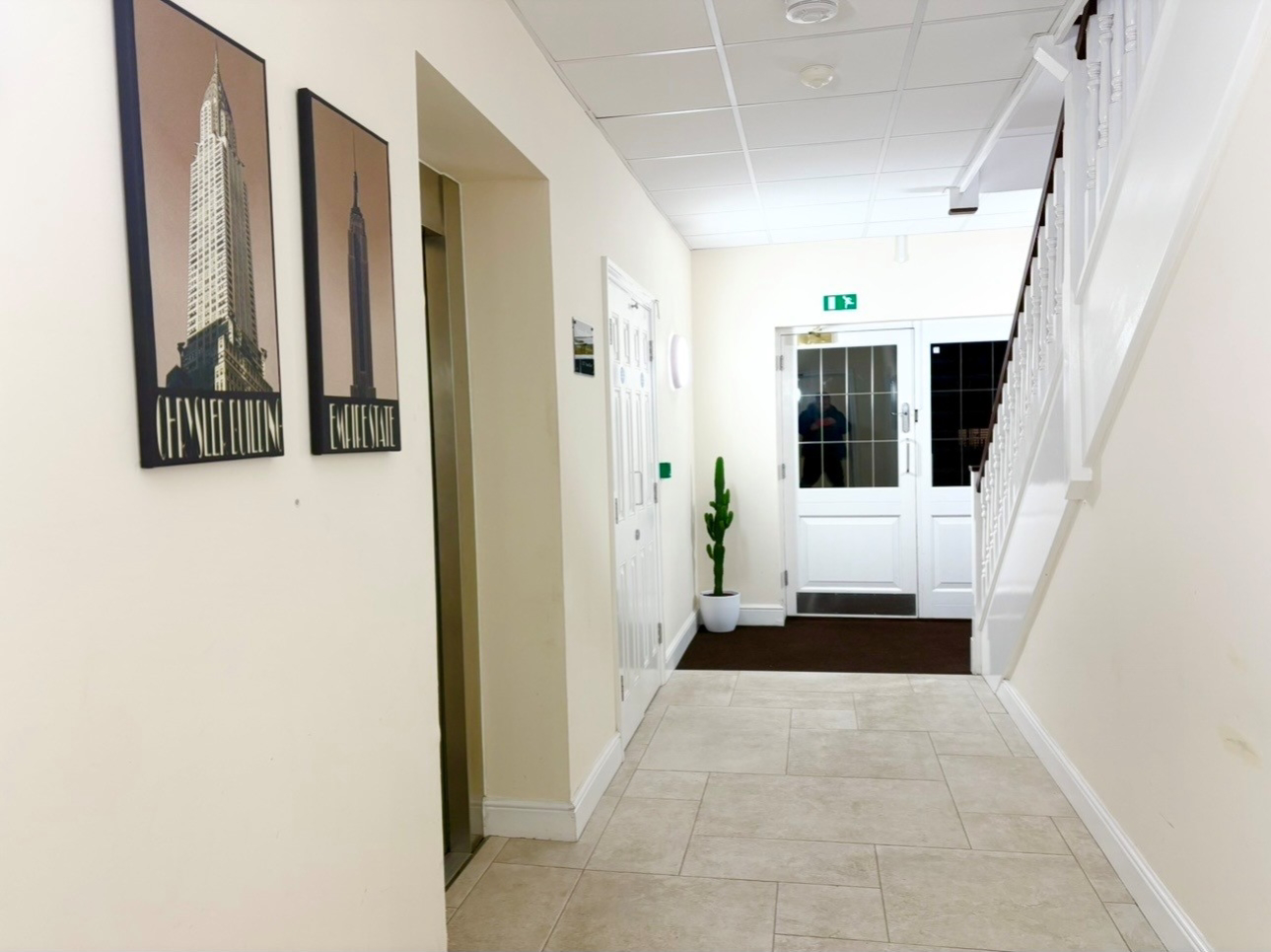 Victoria House, Epsom Road, Leatherhead, Surrey, KT22, photo 15