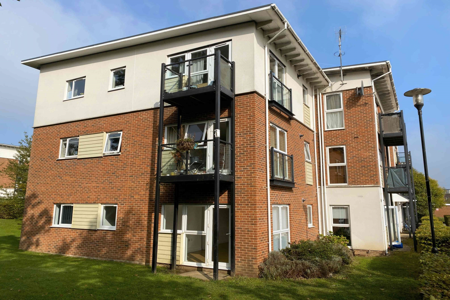 Birch Court, Park View Road, Leatherhead, Surrey, KT22