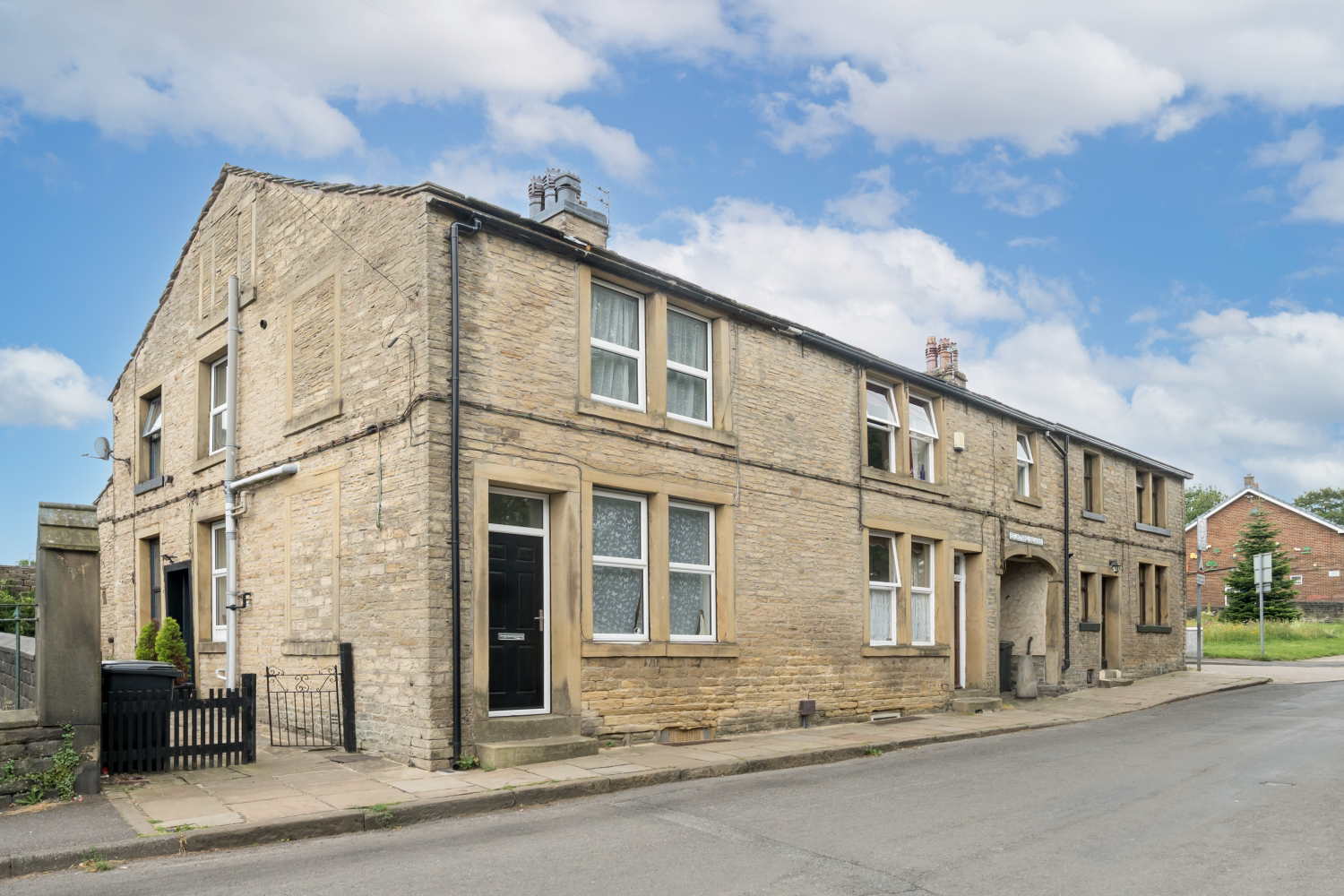 ST. PETERS SQUARE, SOWERBY BRIDGE, WEST YORKSHIRE, HX6, photo 10