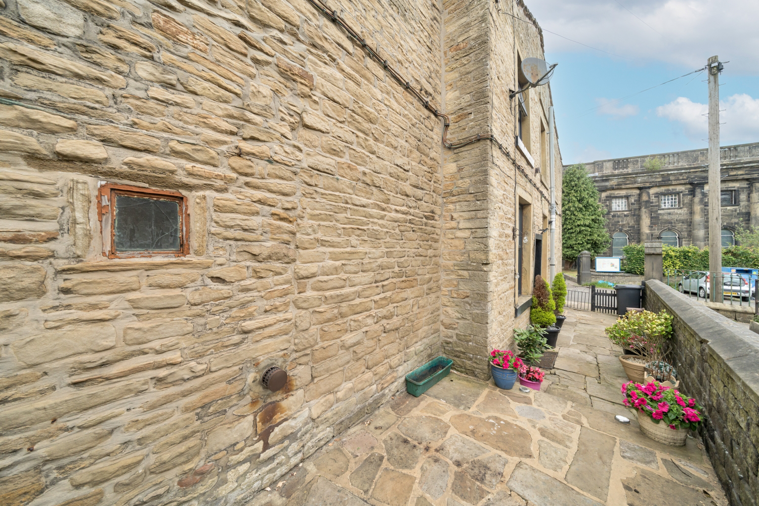 ST. PETERS SQUARE, SOWERBY BRIDGE, WEST YORKSHIRE, HX6