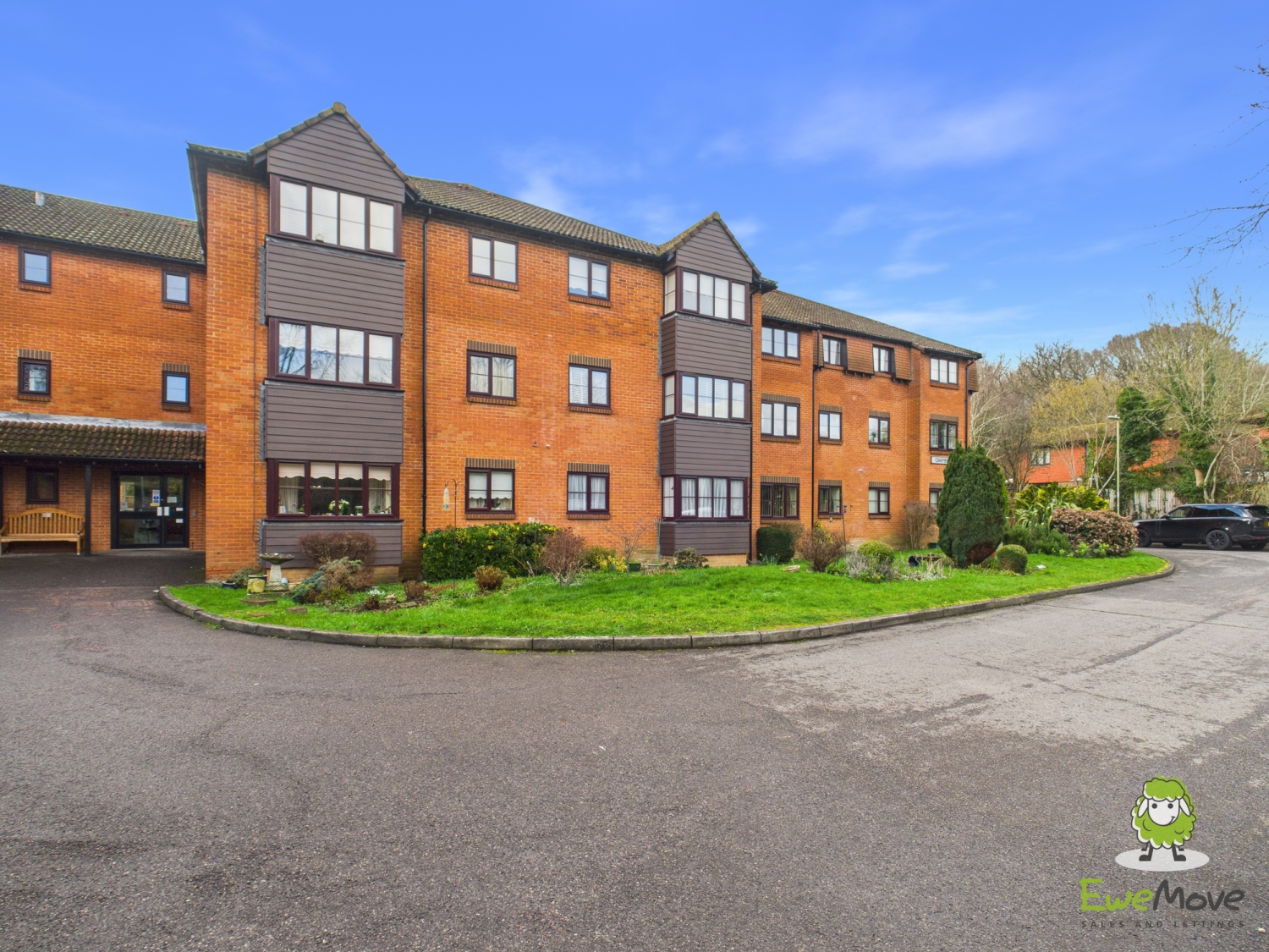 Oakfields, Lychpit, Basingstoke, Hampshire, RG24, photo 18