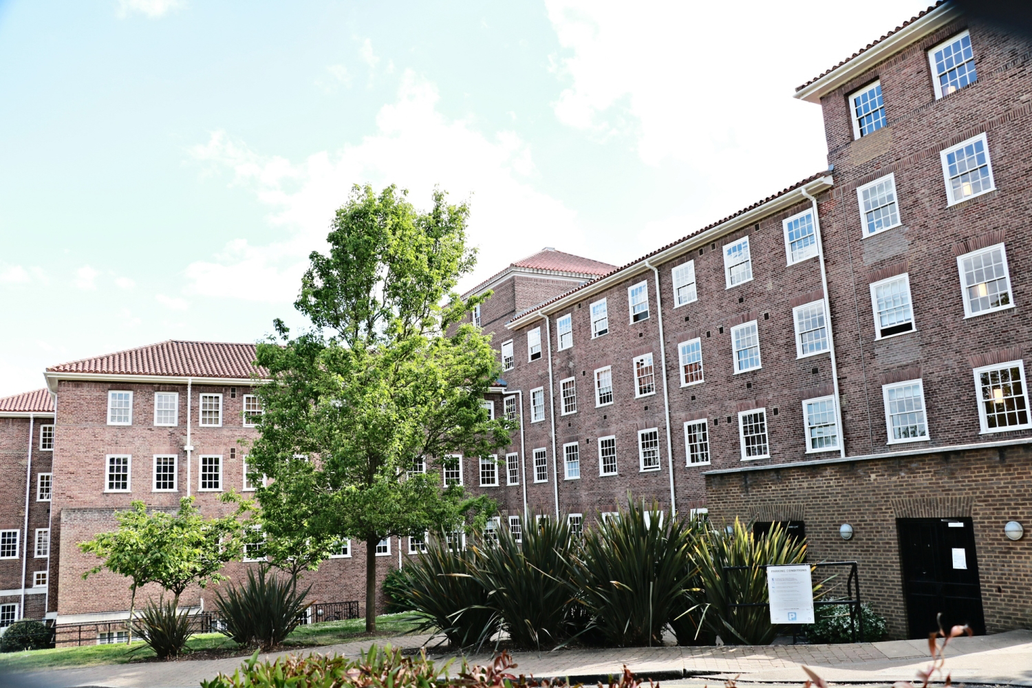 Sir Giles Gilbert Scott Building, Scott Avenue, Putney, London SW15, photo 2