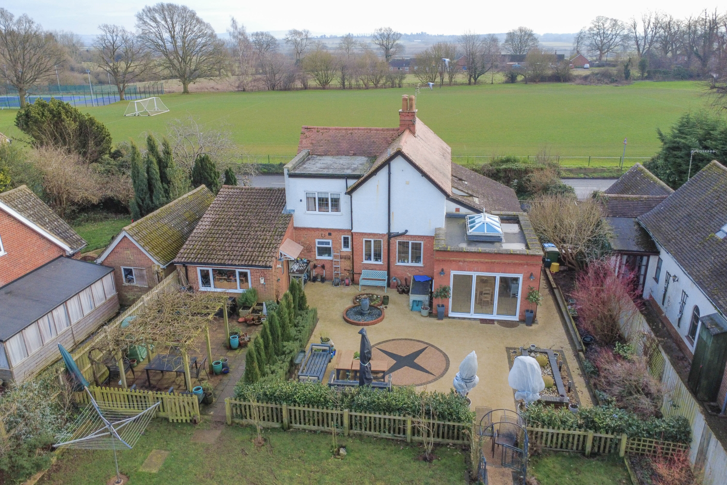 Leighton Road, Wing, Buckinghamshire, LU7