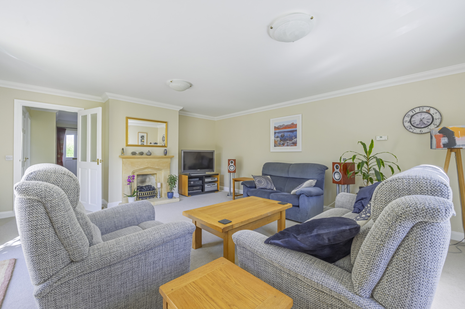 The Secret Garden, South Cerney GL7 6LZ, photo 6