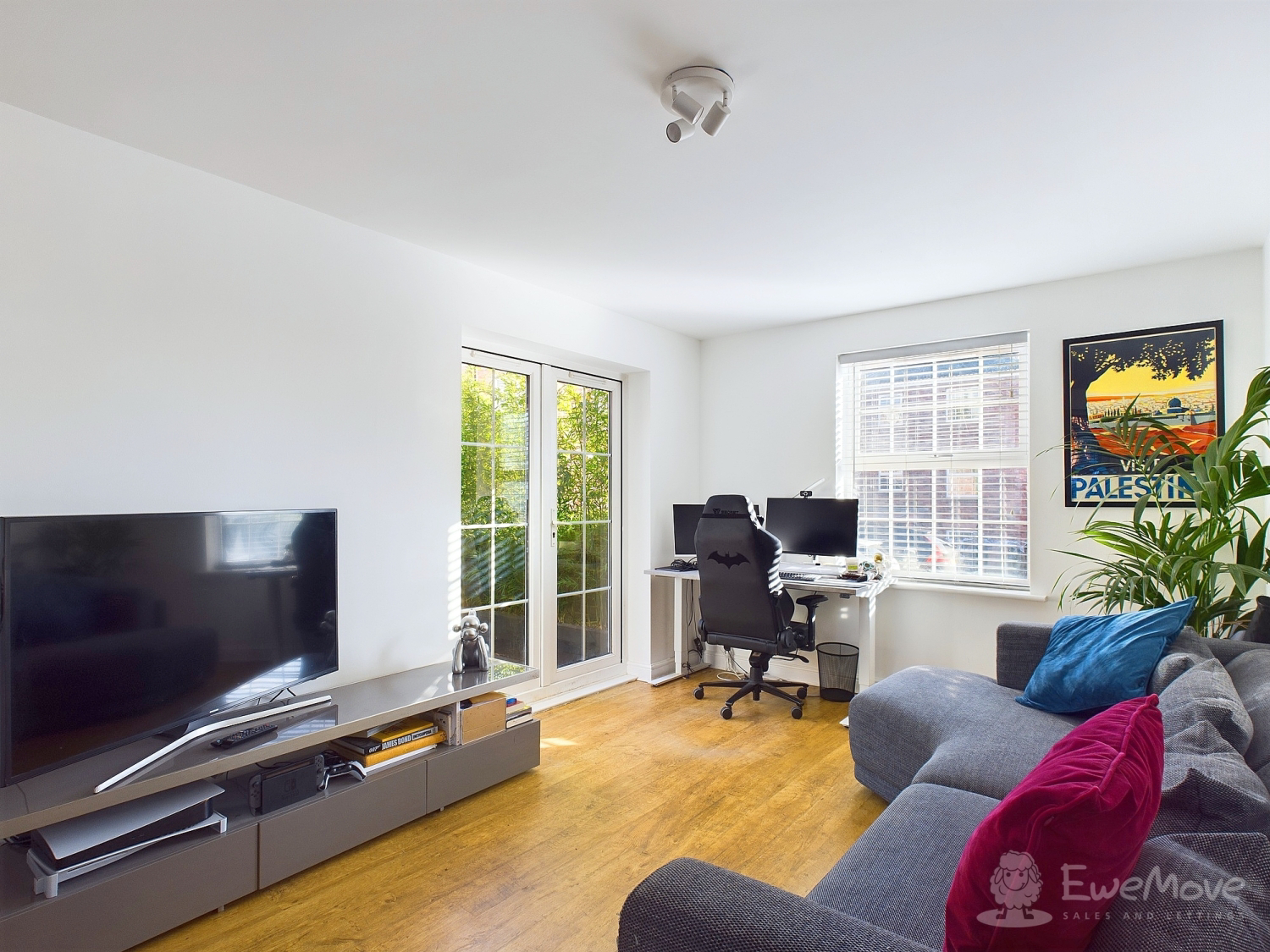Woodland View, Hyde, photo 3