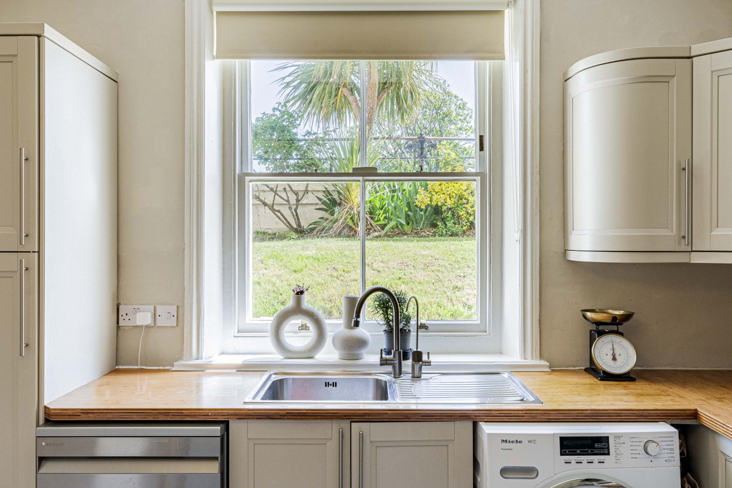 21 Clifton Crescent, Folkestone, CT20, photo 6