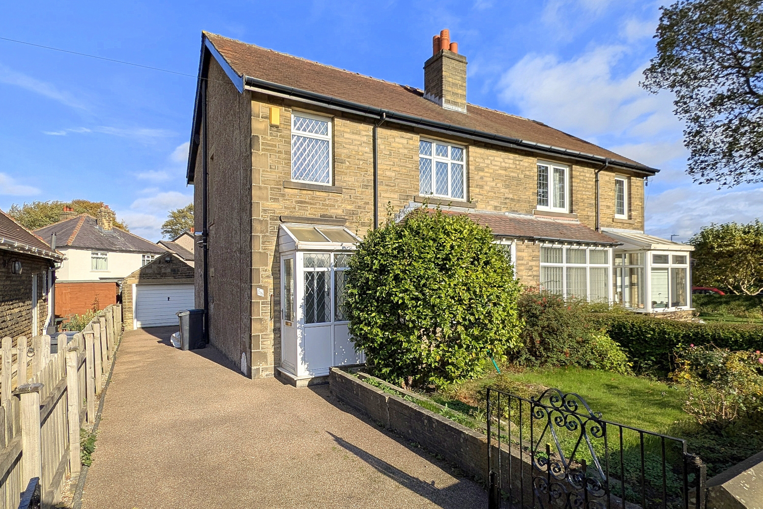 HALIFAX ROAD, BRIGHOUSE, WEST YORKSHIRE, HD6