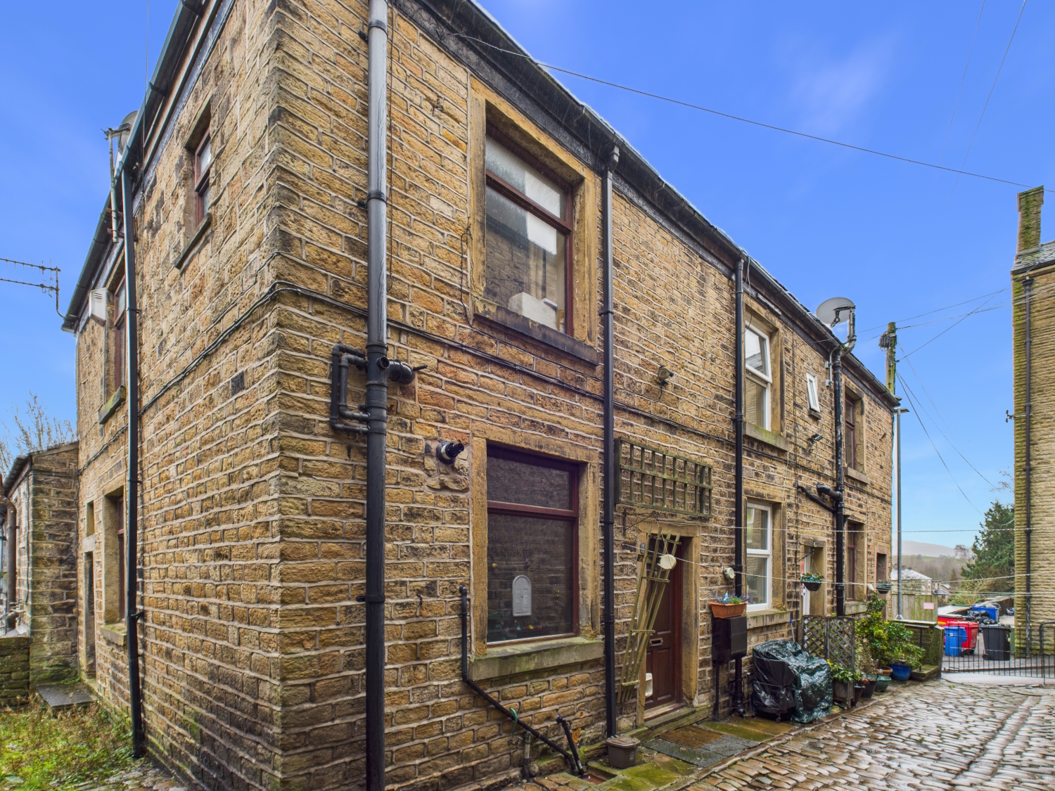 Yorkshire Terrace, Mossley, Ashton-under-Lyne, OL5 9AF