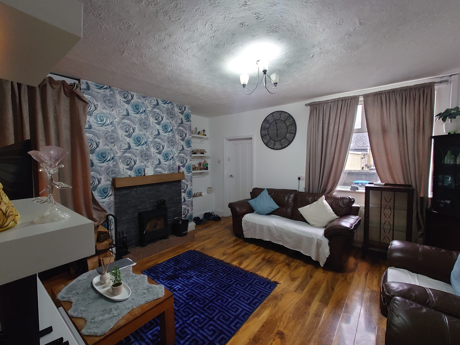 Lounge 1