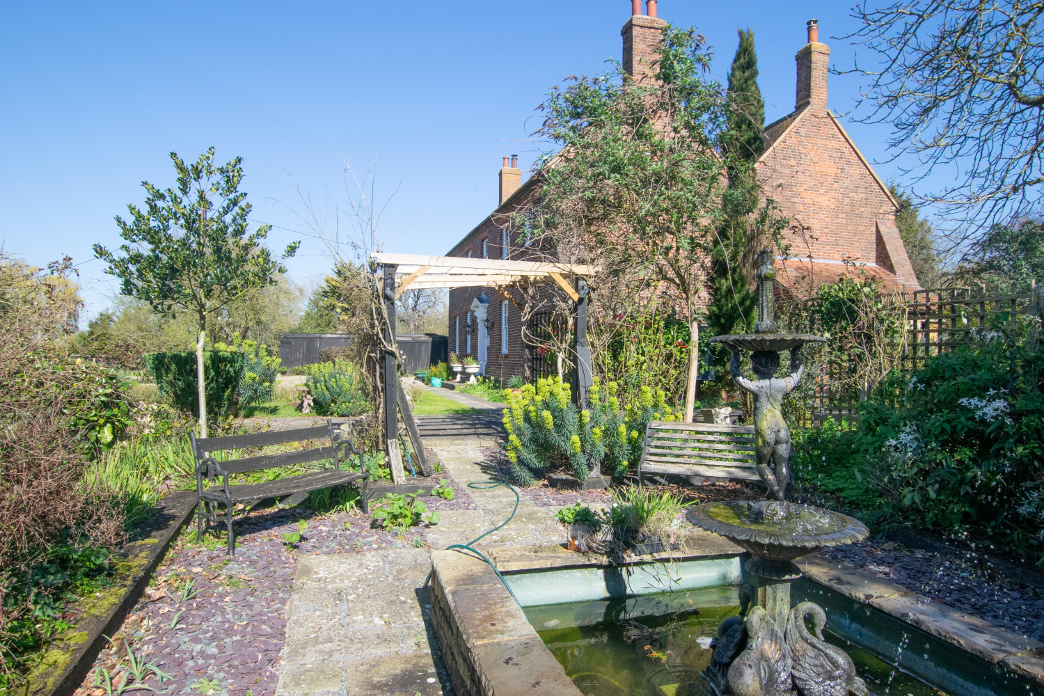 Barrow Hall Farmhouse, Barrow Hall Road, Little Wakering, Southend on Sea, Essex, SS3 0QS, photo 26
