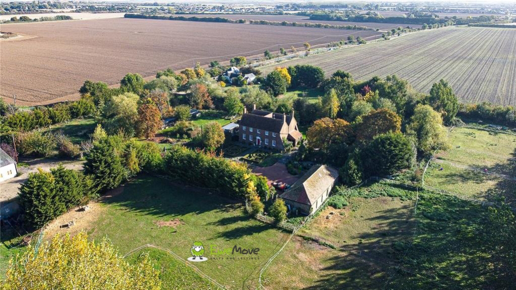 Barrow Hall Farmhouse, Barrow Hall Road, Little Wakering, Southend on Sea, Essex, SS3 0QS, photo 14