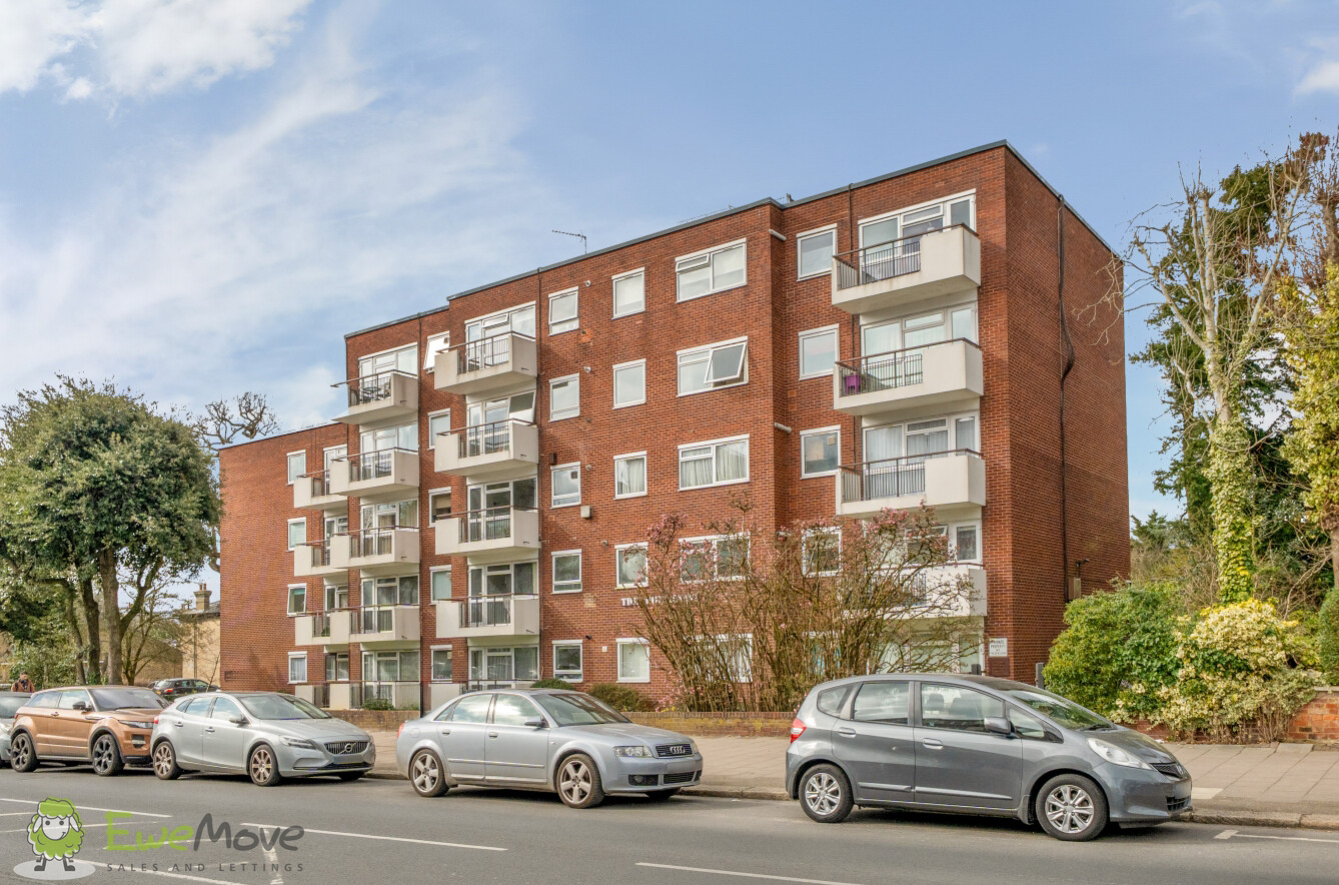 The Fountains, Ballards Lane, London, N3