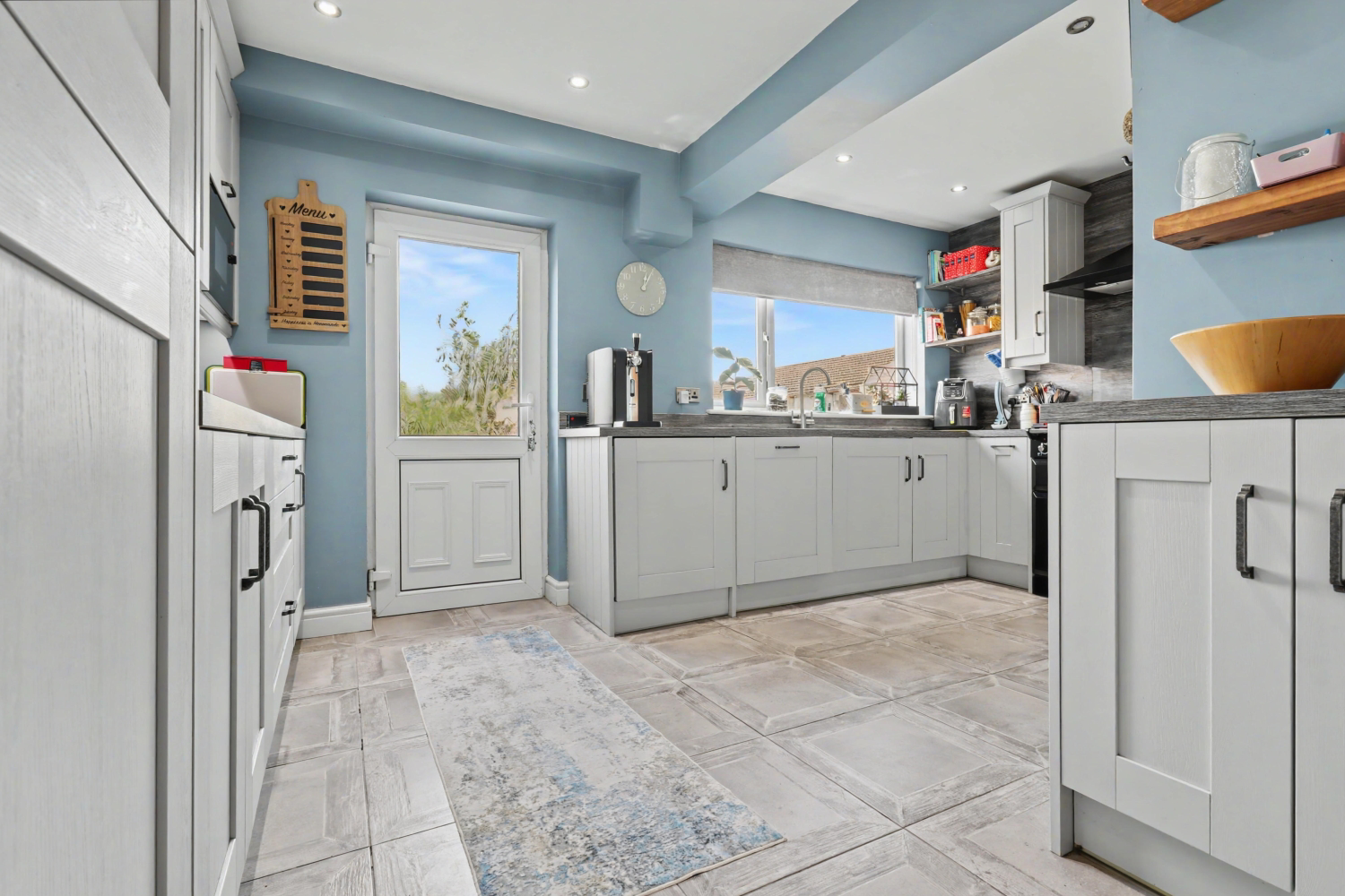 Manor Garth, Walton, Wakefield, West Yorkshire, WF2, photo 6