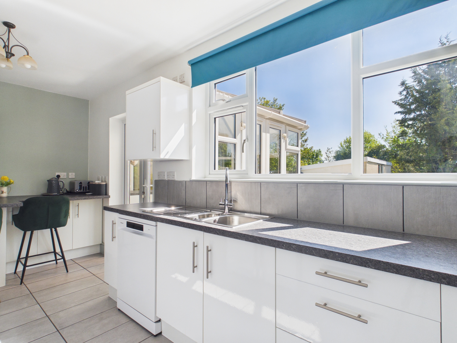 2 Forest Road, Hinckley, photo 4