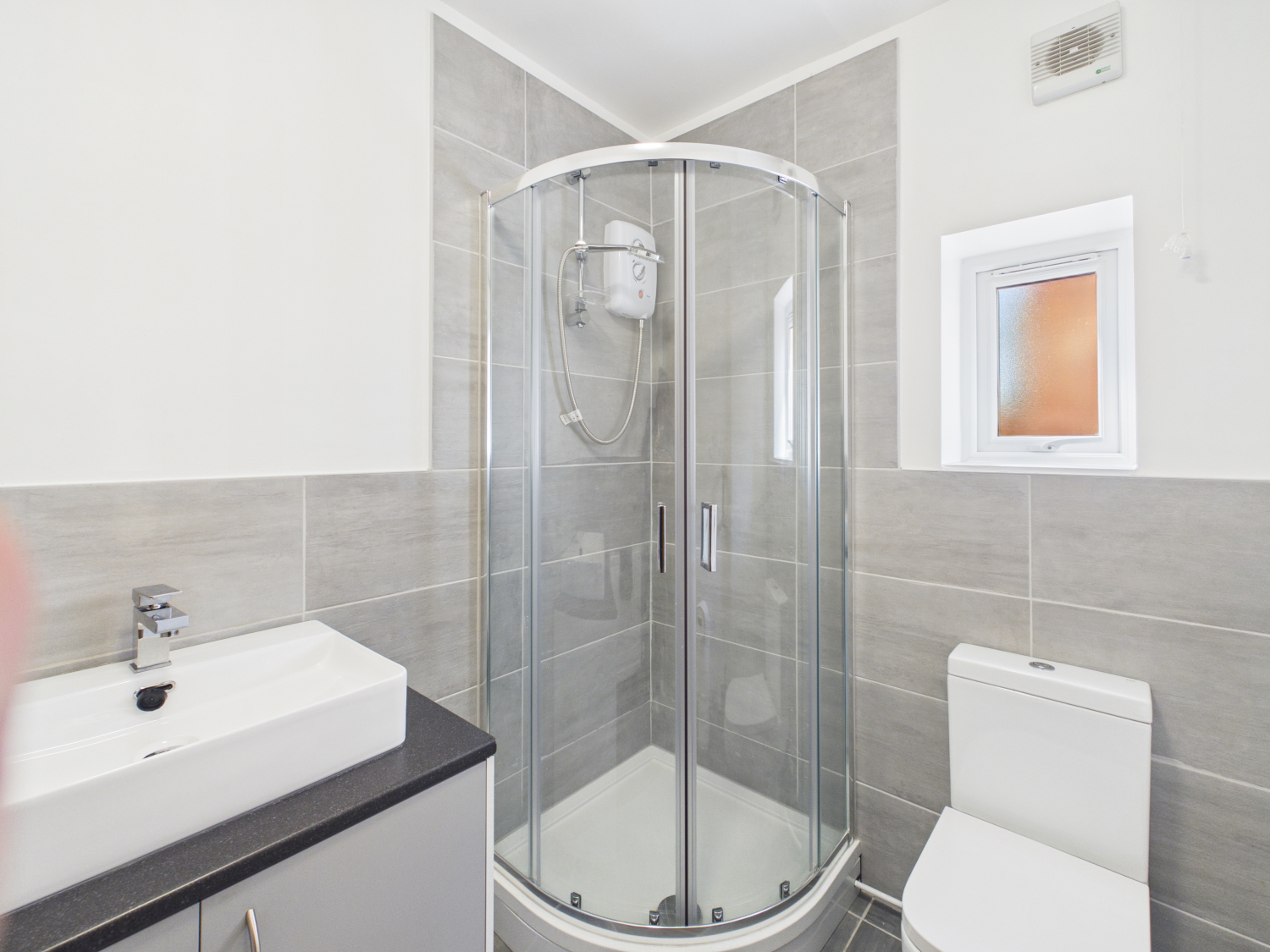 2 Forest Road, Hinckley, photo 13