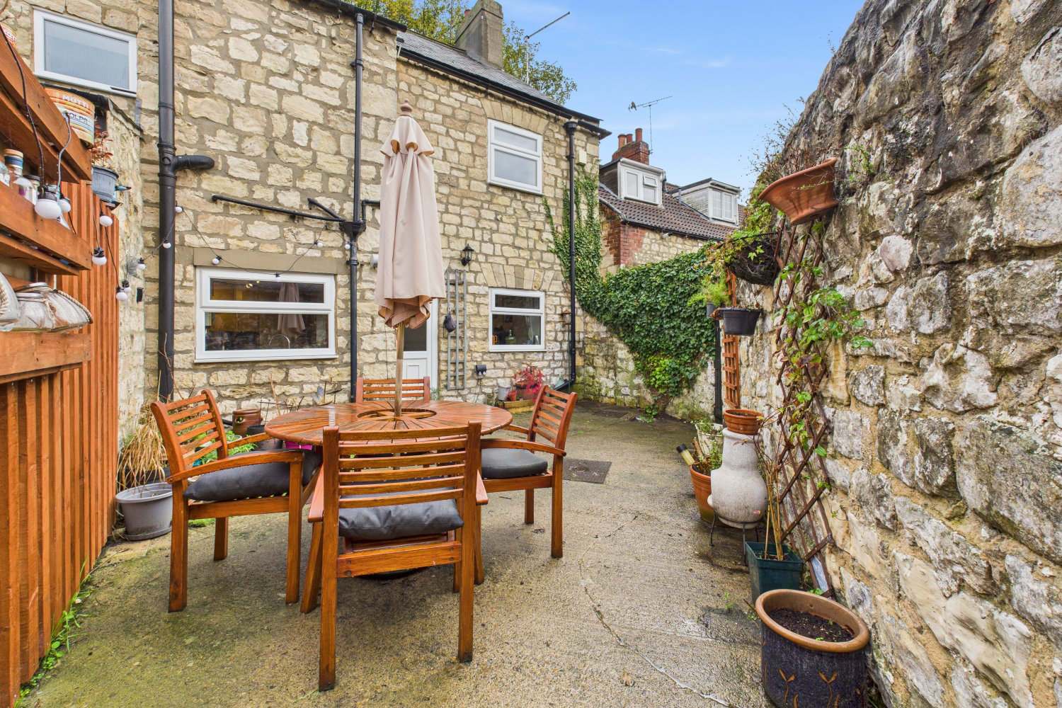 Chapel Street, Tadcaster, North Yorkshire, LS24 9AS, photo 4