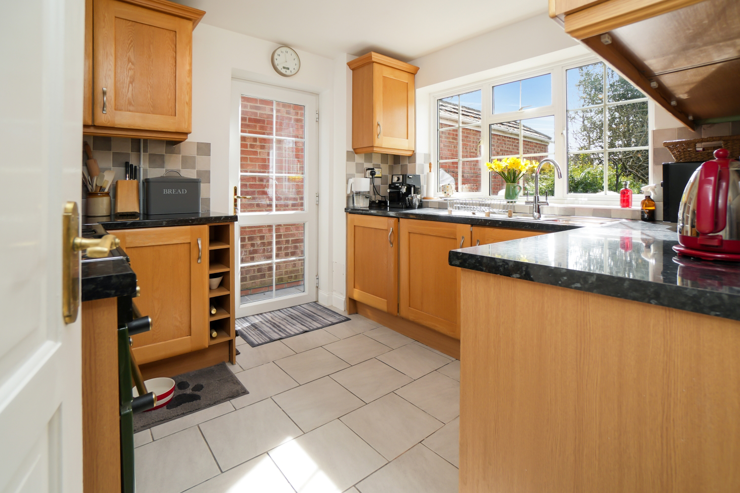 Vicarage Court, Egham, TW20 8NS, photo 10