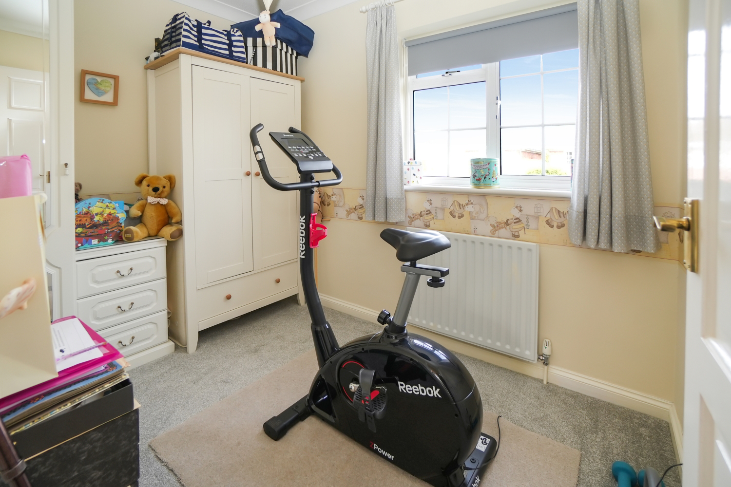 Vicarage Court, Egham, TW20 8NS, photo 19