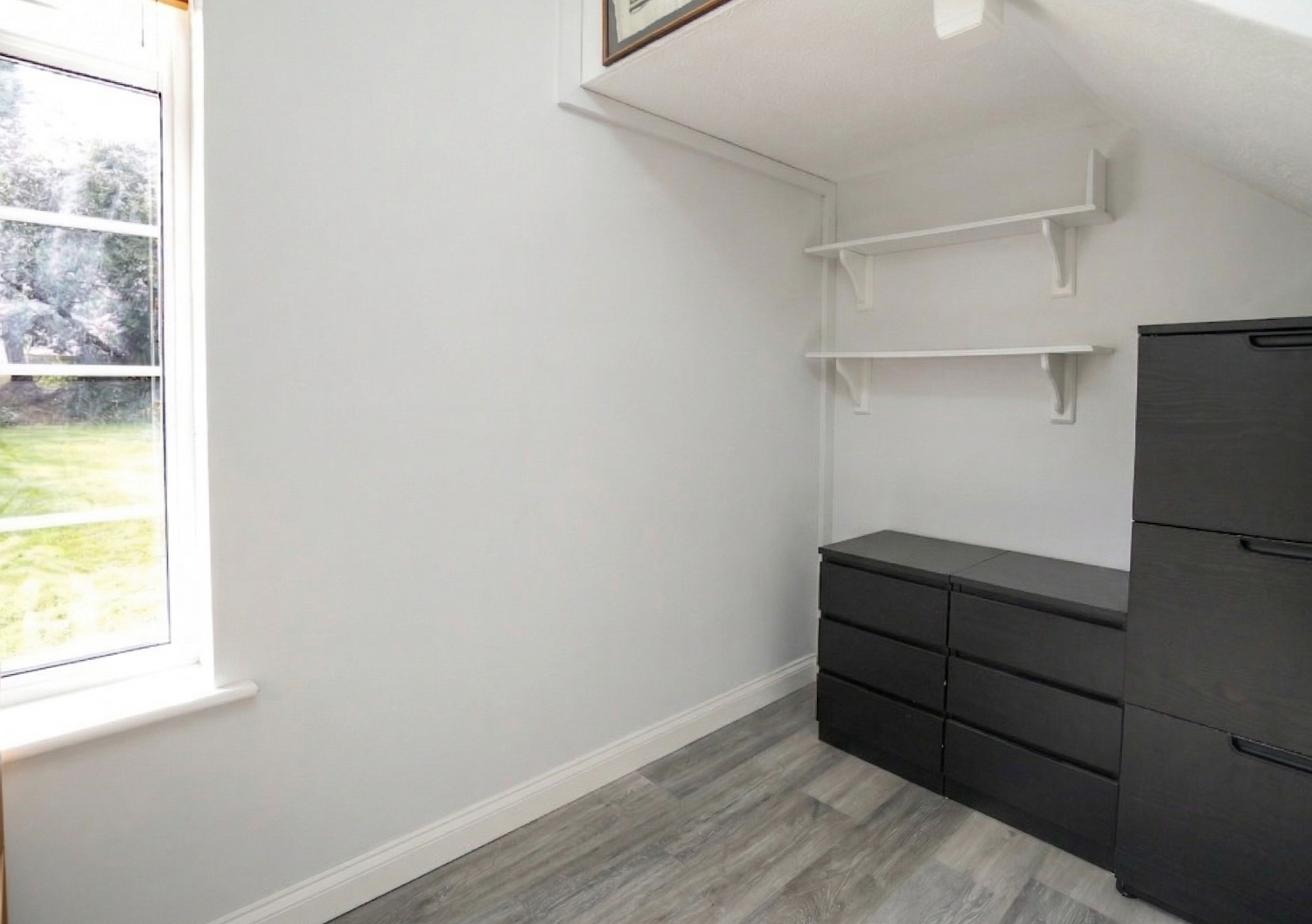 Vicarage Court, Egham, TW20 8NS, photo 9