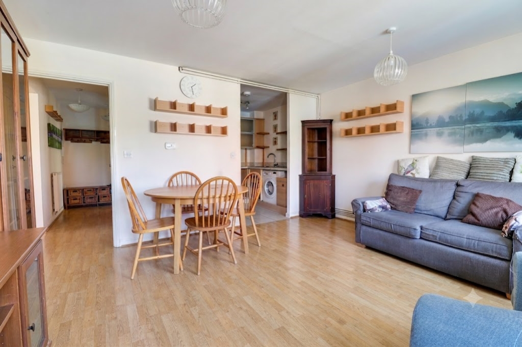 St. Henera's Court, Brady Drive, Bickley, photo 7