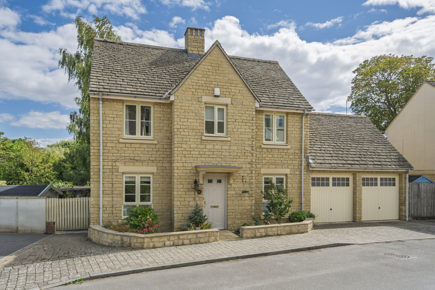 Sir Bernard Lovell Road, Malmesbury, Wiltshire, SN16