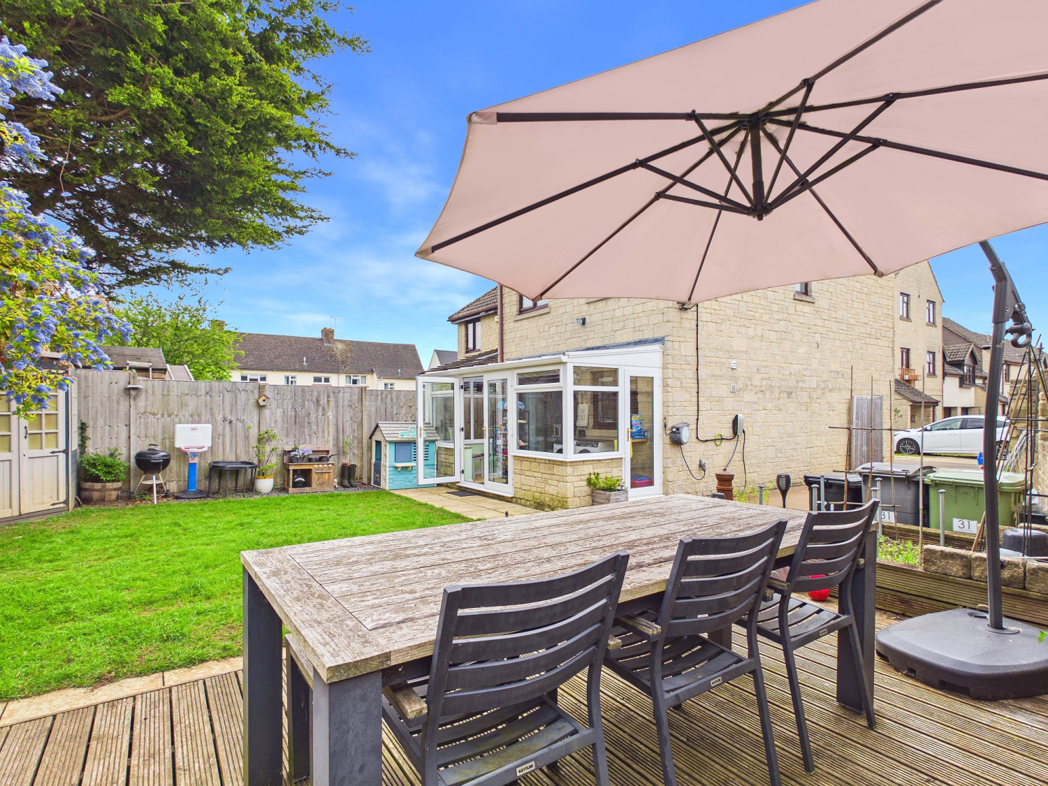 Woodhouse Close, Cirencester, photo 9