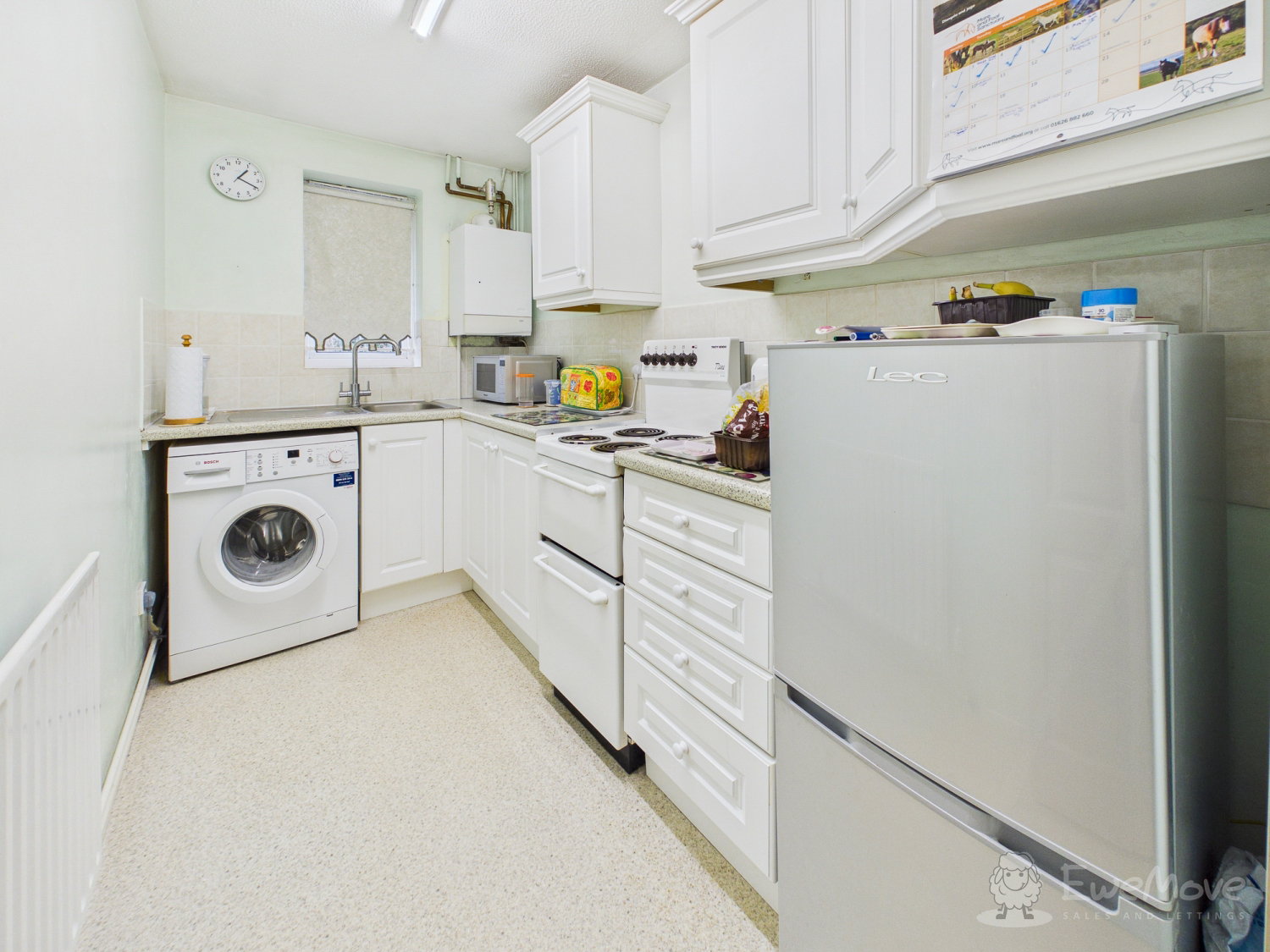 WELLINGTON AVENUE, WHITEHILL, BORDON, HAMPSHIRE, GU35, photo 3