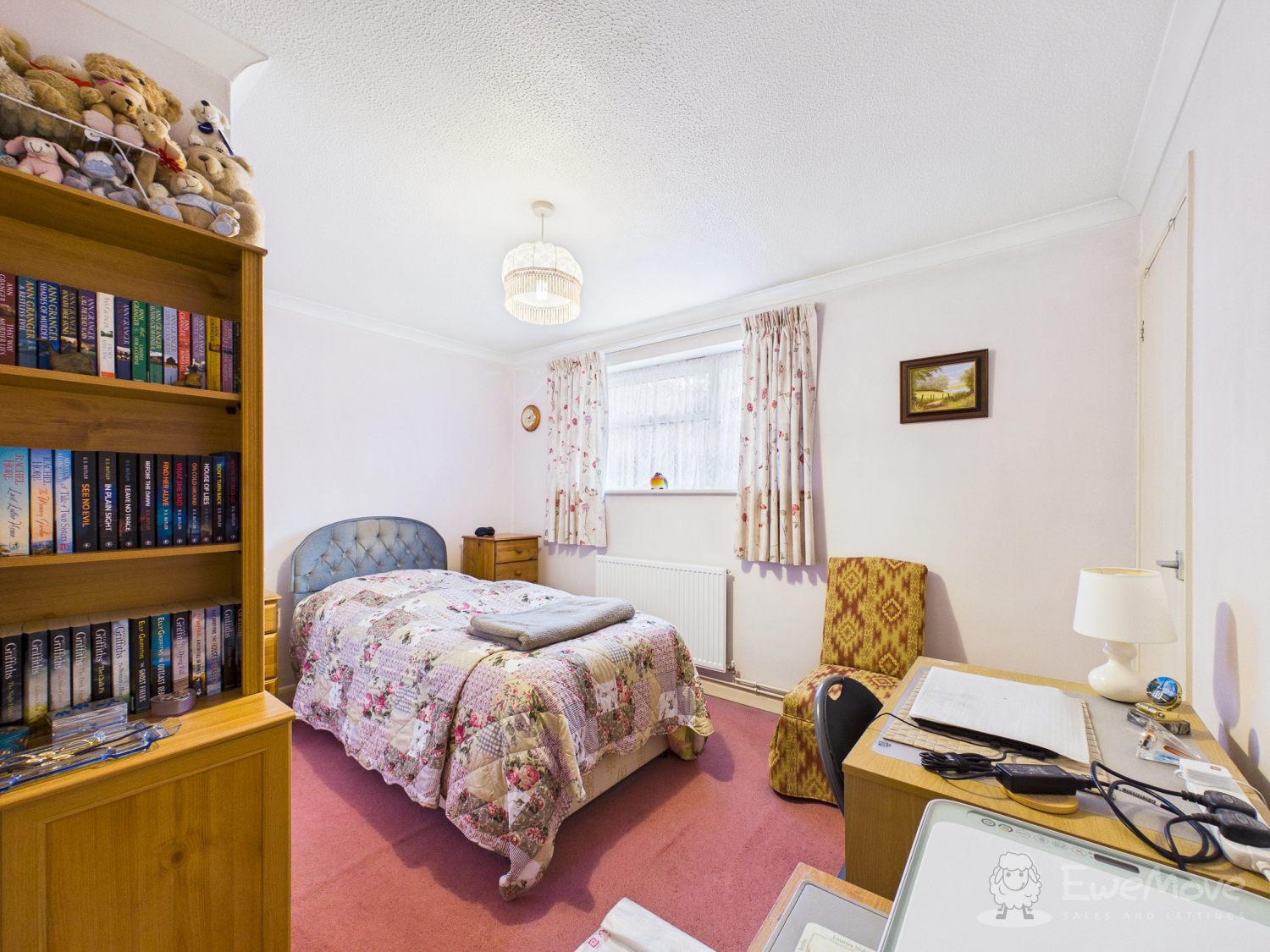 WELLINGTON AVENUE, WHITEHILL, BORDON, HAMPSHIRE, GU35, photo 4