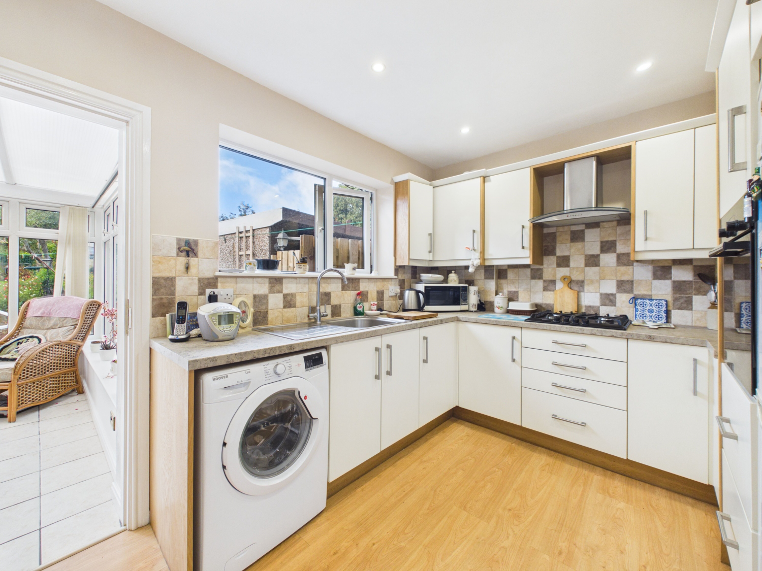 Ashwood Drive Gildersome, Leeds, West Yorkshire, LS27, photo 2