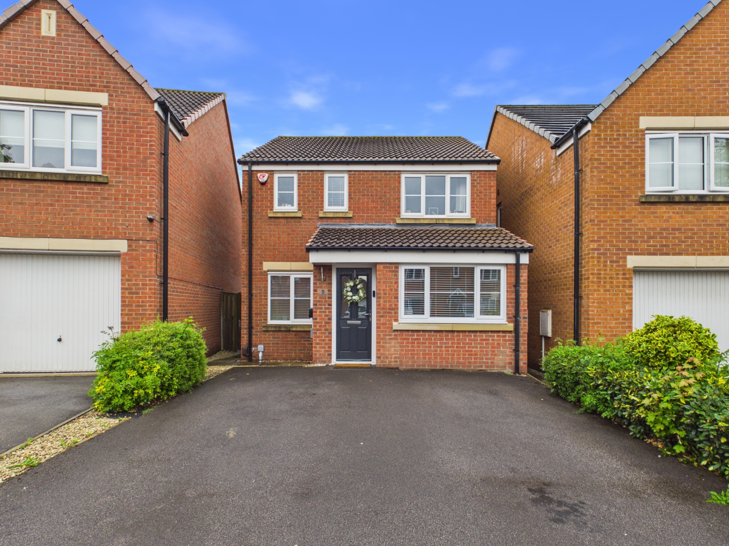 Lawefield Way, Wakefield, West Yorkshire, WF2