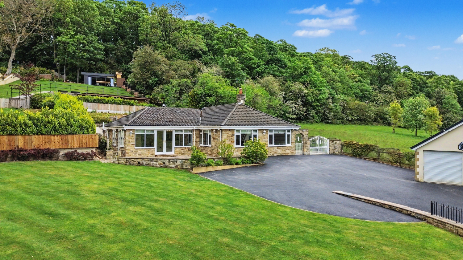 Great North Road, Wentbridge, Pontefract, West Yorkshire, WF8