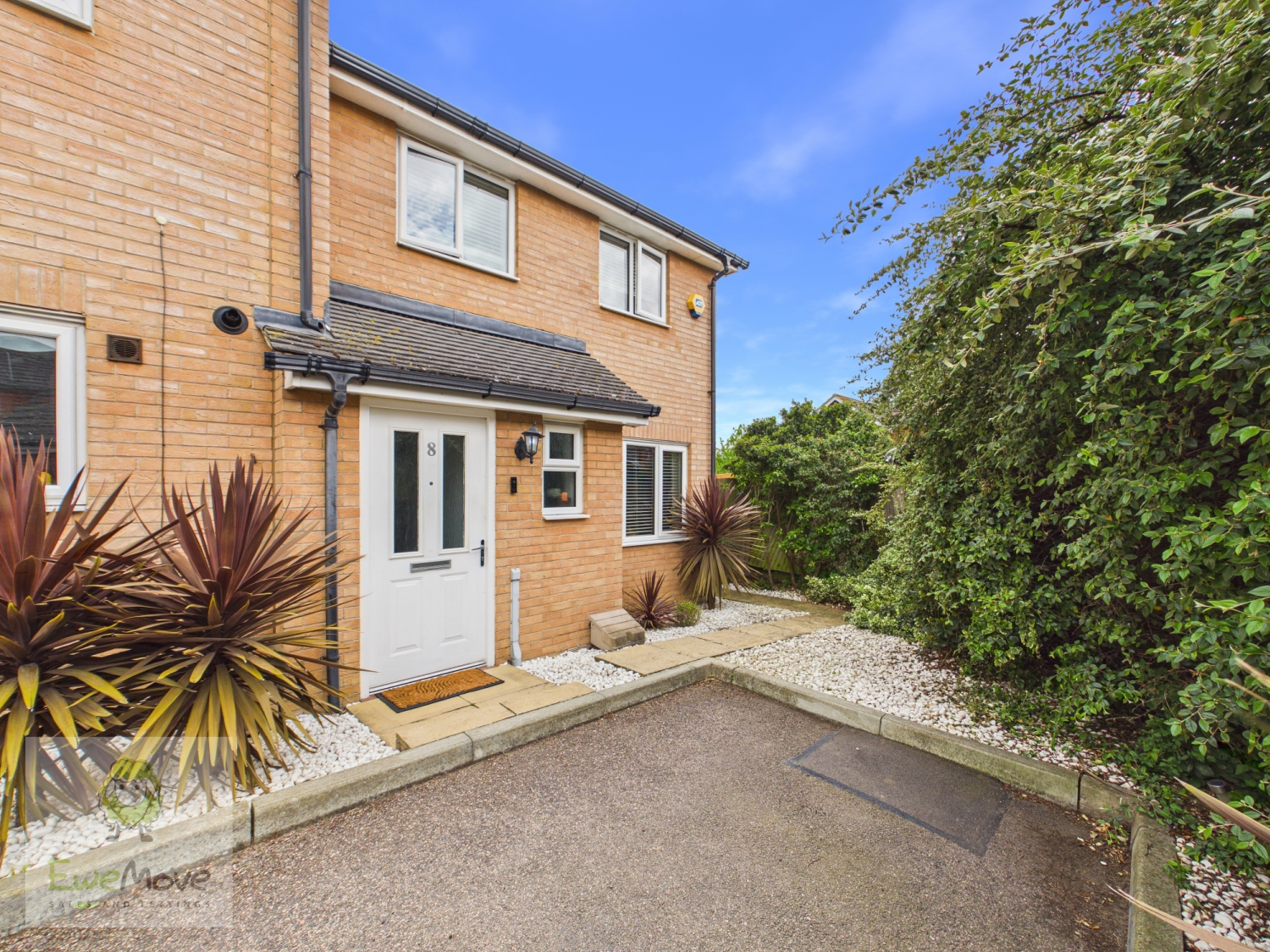Rivenhall Court, Hoo, Rochester, ME3 9FL
